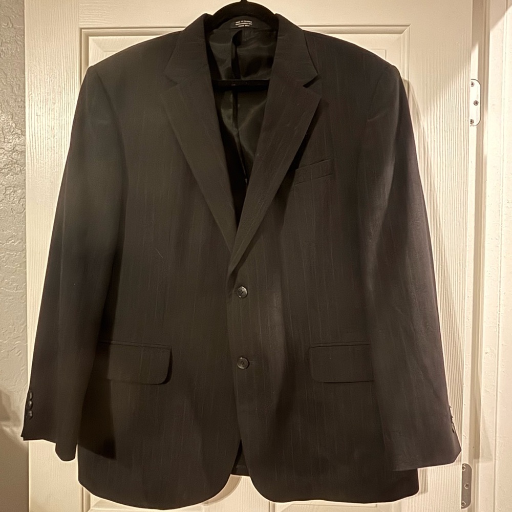 Men’s 46R Suit Charcoal/Black Pinstripe